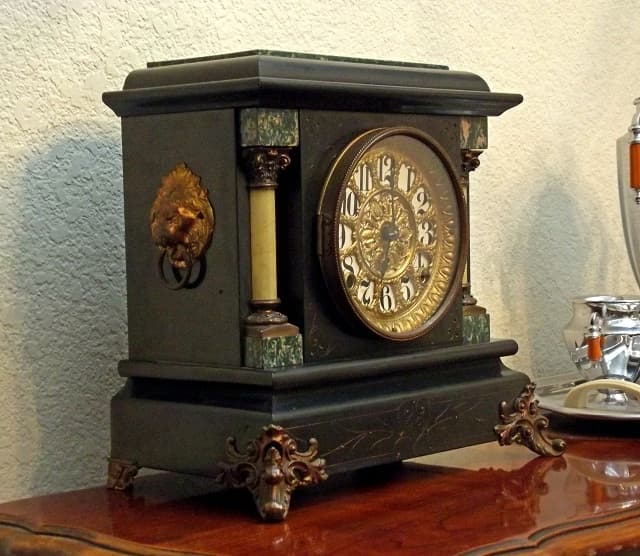 Wood Mantel Clock