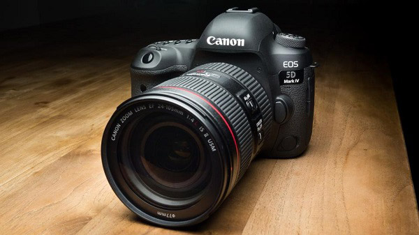 Canon-EOS-5D-Mark-IV--Beginner-DSLR-Camera