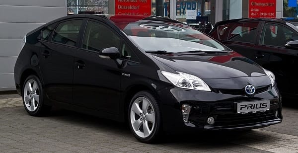Toyota Prius ( 2013