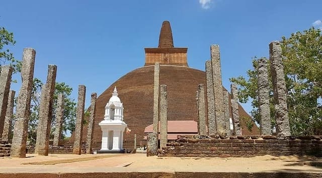 Anuradhapura - Sri Lanka Tourist Destination