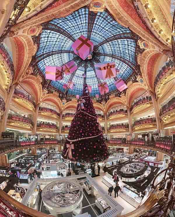 Galeries Lafayette - relaxing things to do in paris