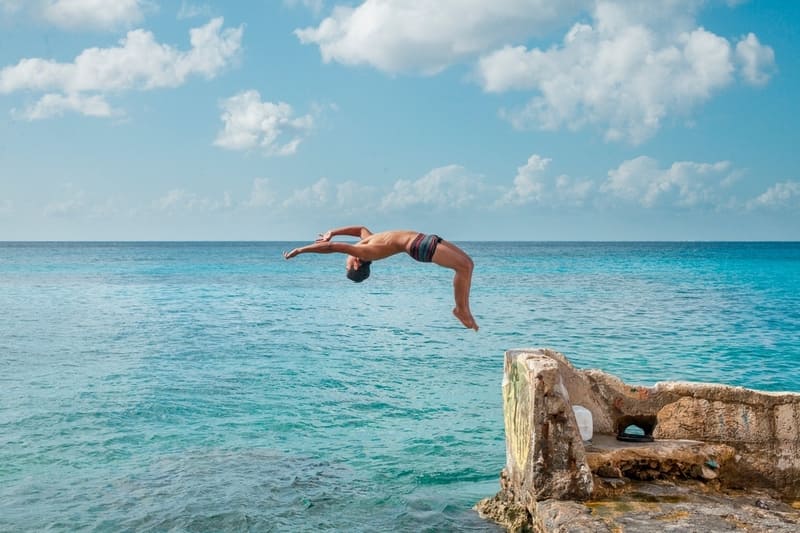 Cliff diving-