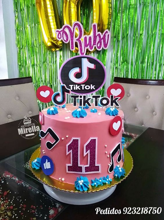 tiktok cake for creators