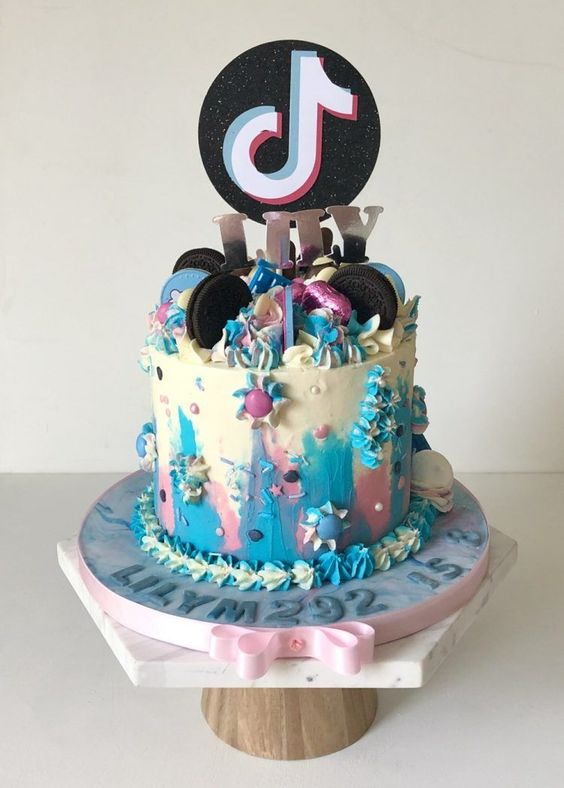 unique birthday cake