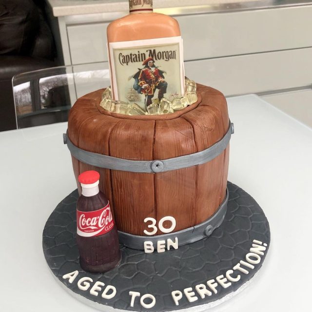 mans 30th birthday cake ideas