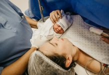 Tips for lifestyle photography of newborn - newborn photography tips