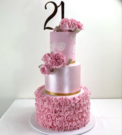 Elegant birthday cakes for ladies