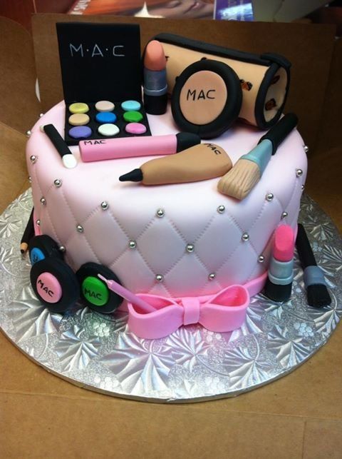 elegant birthday cakes for ladies