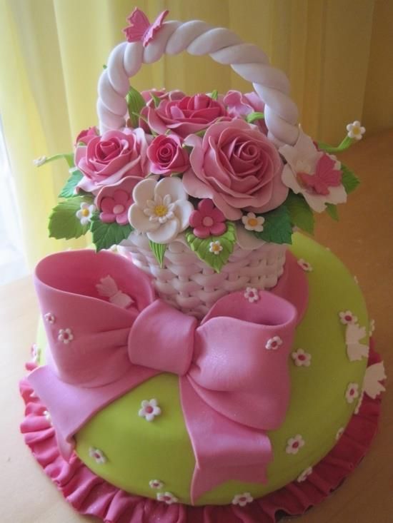 Pink flower cake bouquet design
