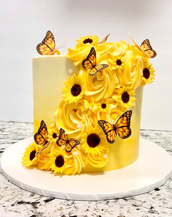 birthday cake with sunflowers