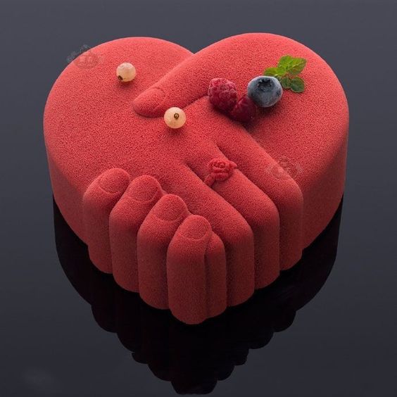birthday cake for husband heart shape