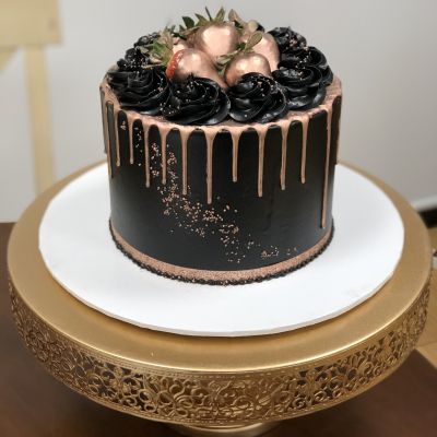 black and gold birthday cake for him